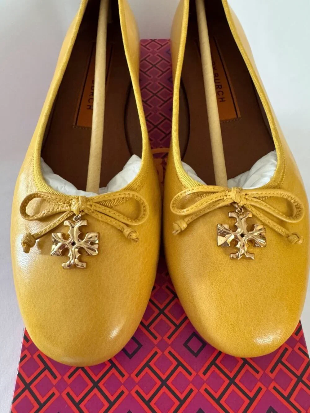 New Tory Burch Charm Ballet Flats, Goat Leather, Naples Yellow, Women's Size 9